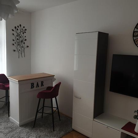 Newly Refurbished Central Praha Bagian luar foto